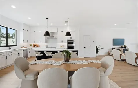 3002 W Platt Tampa FL 33609