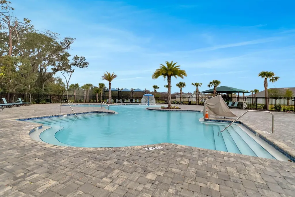 2612 Penguin Boulevard Davenport FL 33837