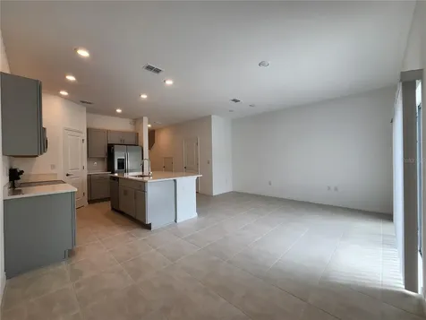 2612 Penguin Boulevard Davenport FL 33837