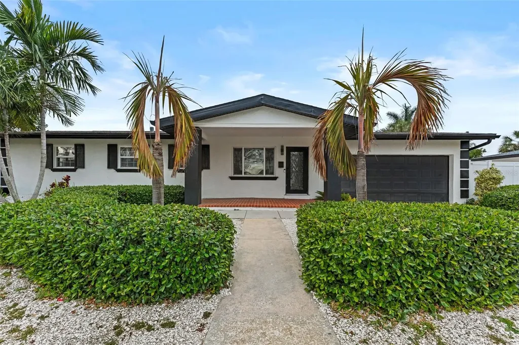 4440 Huntington Street NE St Petersburg FL 33703