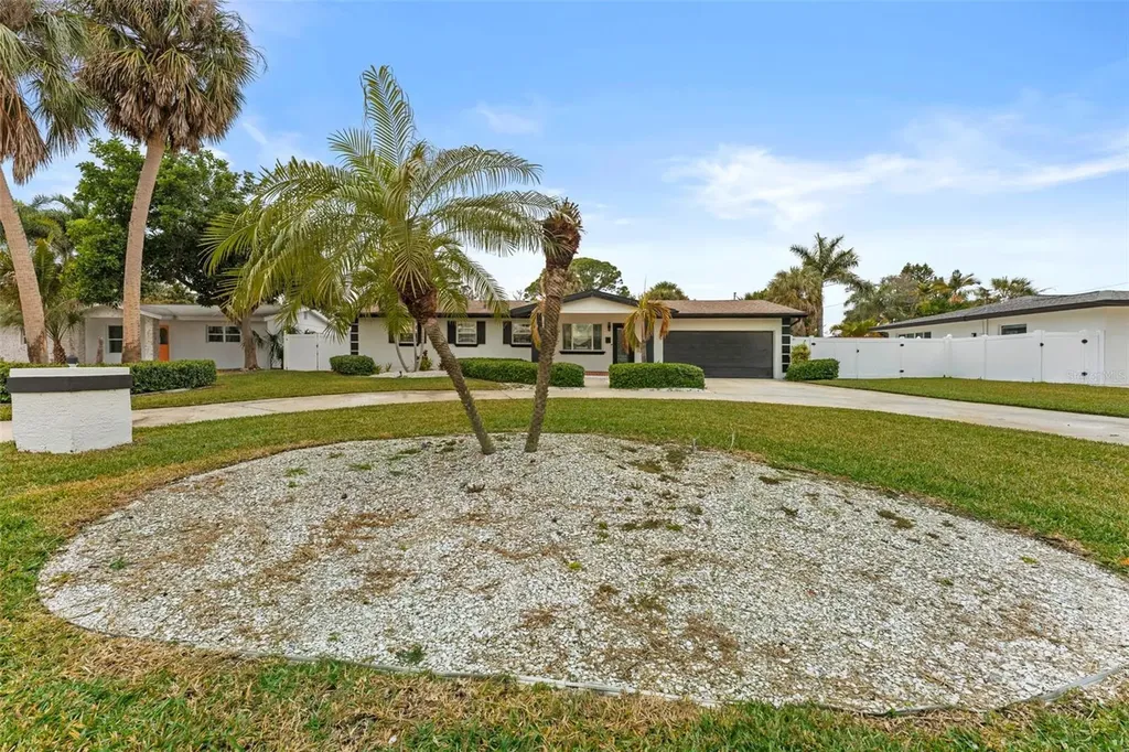 4440 Huntington Street NE St Petersburg FL 33703