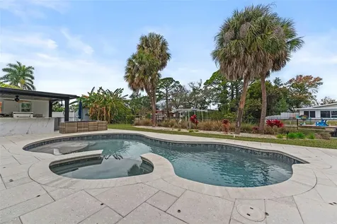 4440 Huntington Street NE St Petersburg FL 33703