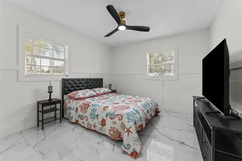 4440 Huntington Street NE St Petersburg FL 33703