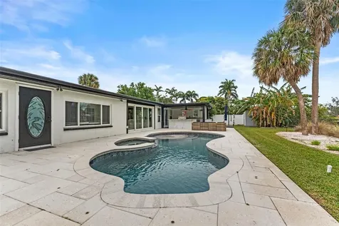 4440 Huntington Street NE St Petersburg FL 33703