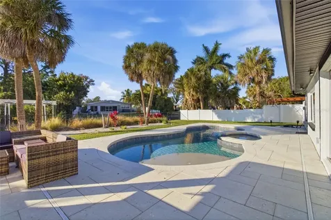 4440 Huntington Street NE St Petersburg FL 33703