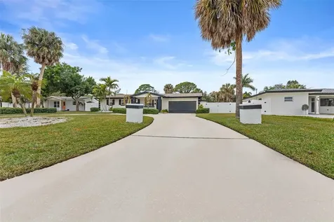 4440 Huntington Street NE St Petersburg FL 33703