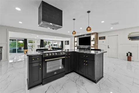 4440 Huntington Street NE St Petersburg FL 33703