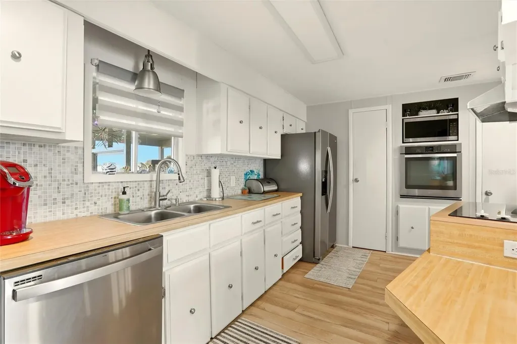 1427 Sanderling Drive Englewood FL 34224