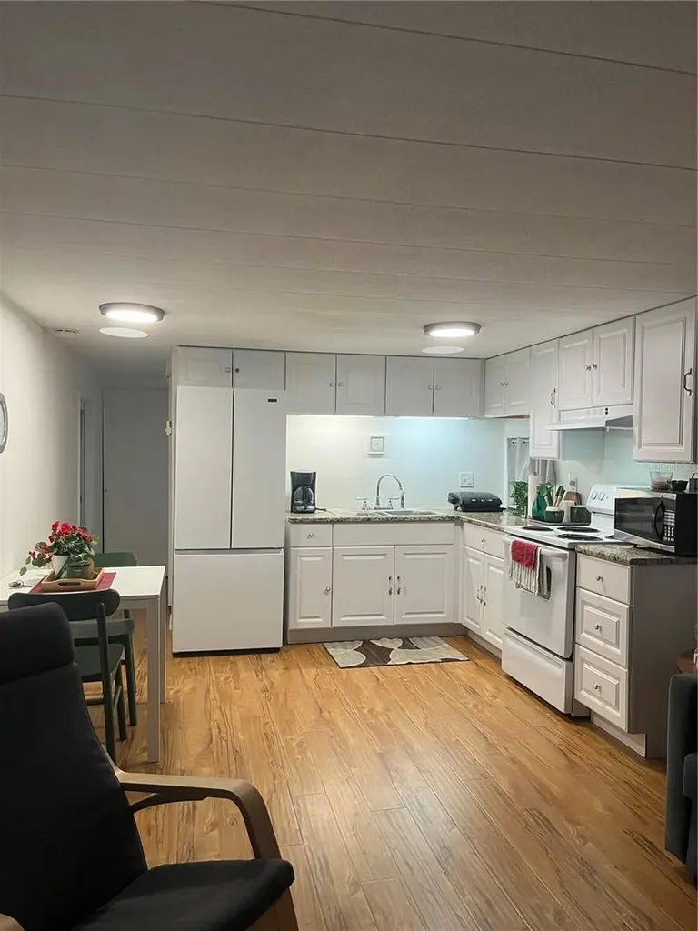 1509 23rd Avenue W Bradenton FL 34205