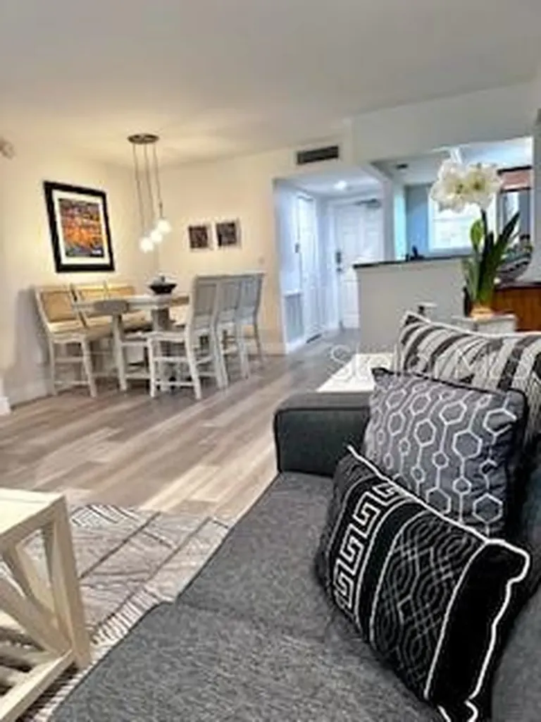 5108 Brittany Drive S St Petersburg FL 33715