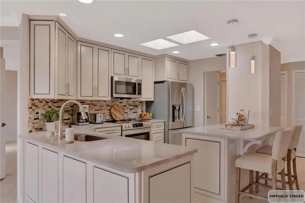 3893 Catalina Drive Bradenton FL 34210