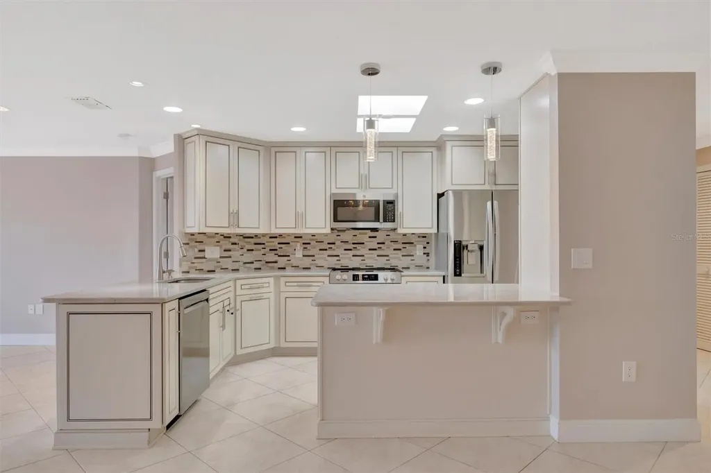 3893 Catalina Drive Bradenton FL 34210