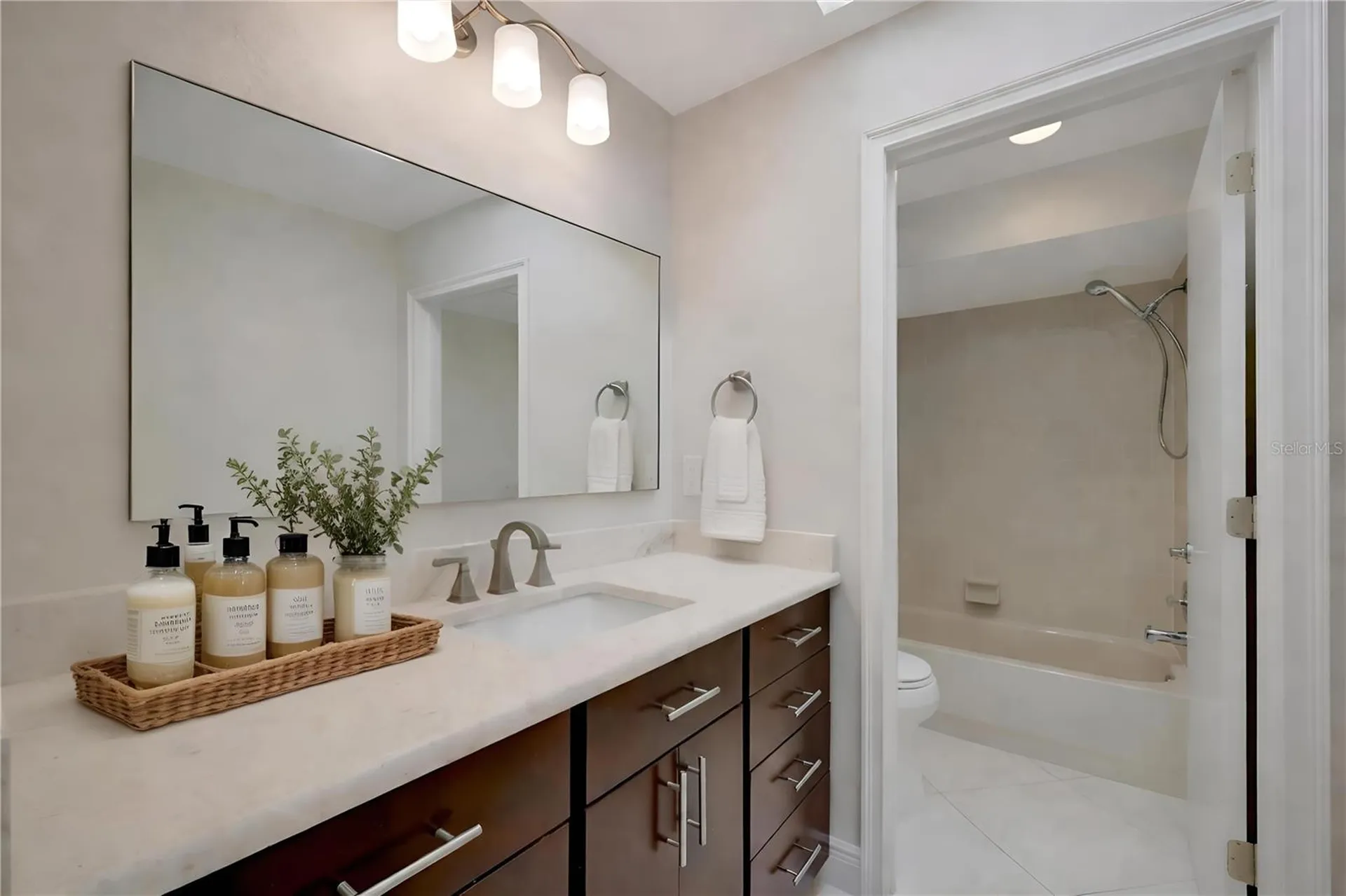 3893 Catalina Drive Bradenton FL 34210