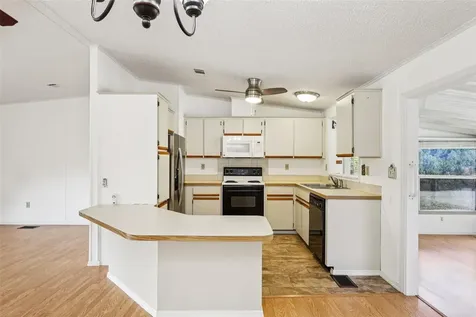 1024 Hilltop Road Tavares FL 32778
