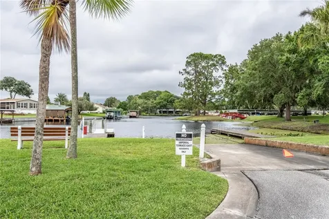 1024 Hilltop Road Tavares FL 32778