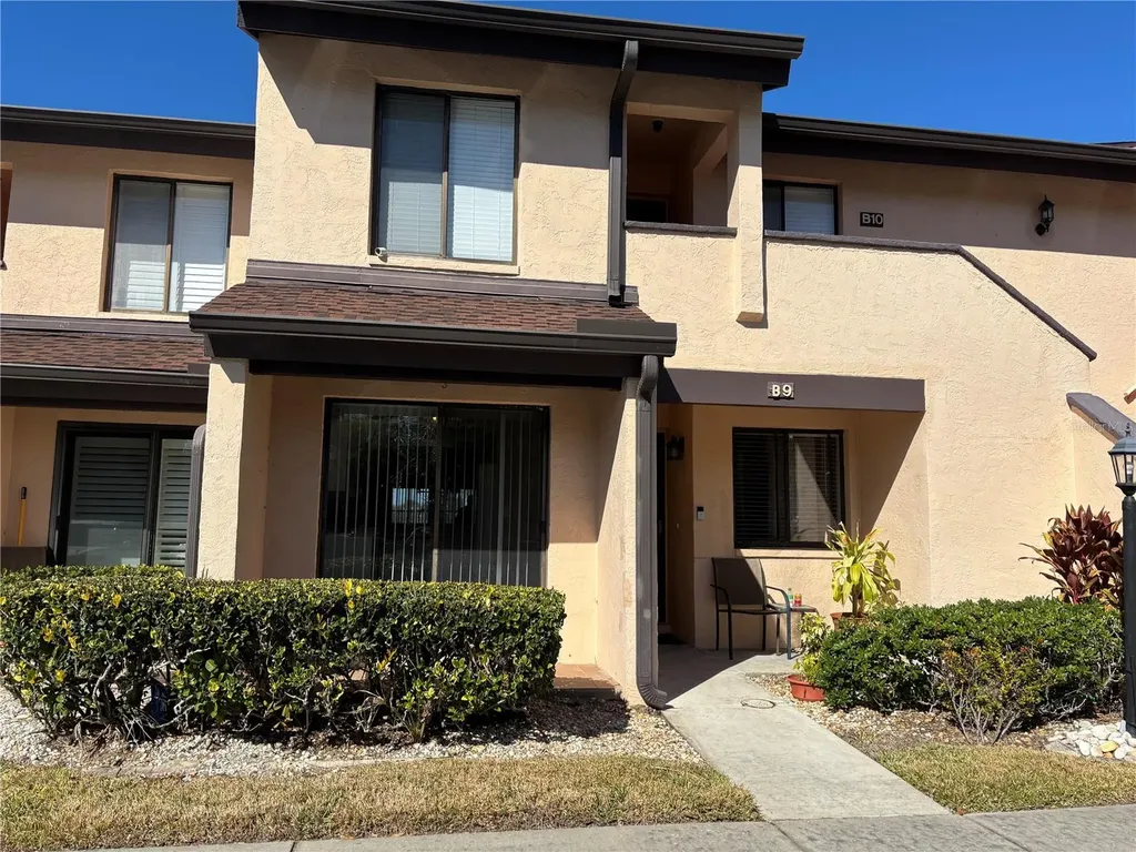 6211 Timber Lake Drive Sarasota FL 34243