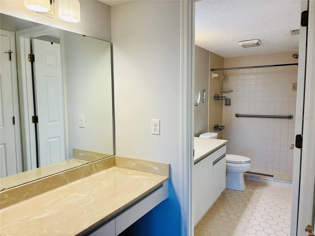6211 Timber Lake Drive Sarasota FL 34243