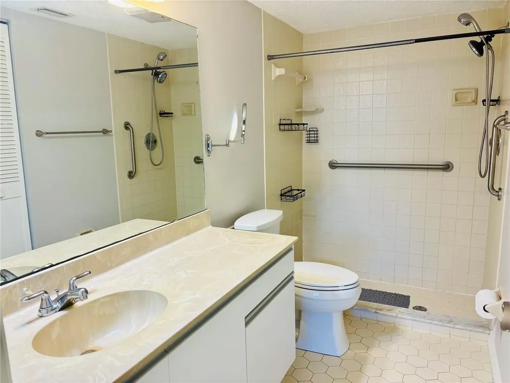 6211 Timber Lake Drive Sarasota FL 34243