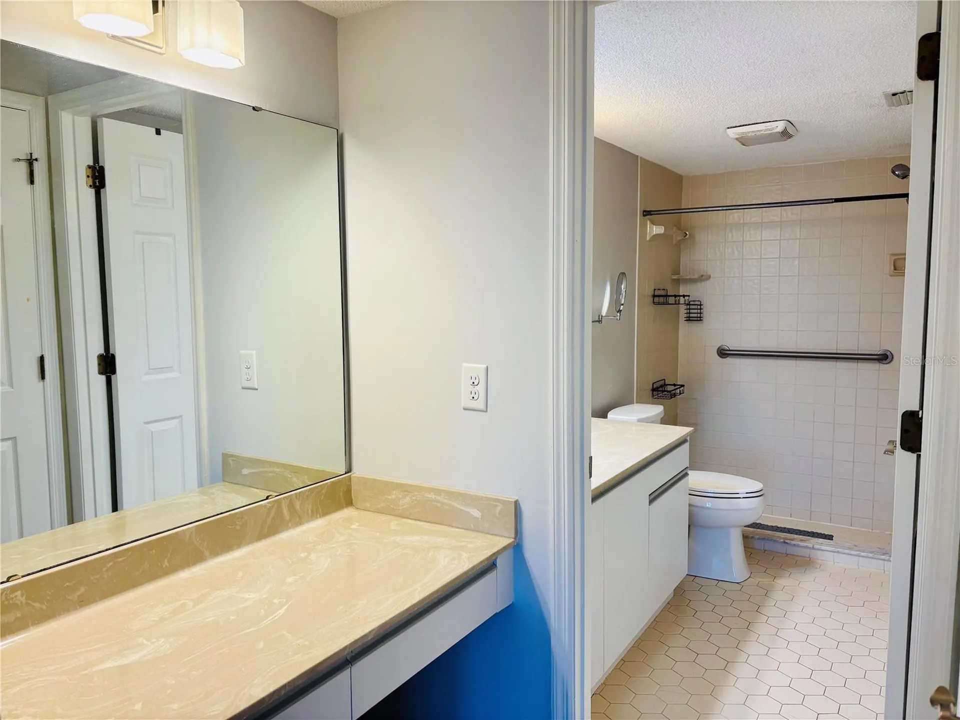 6211 Timber Lake Drive Sarasota FL 34243