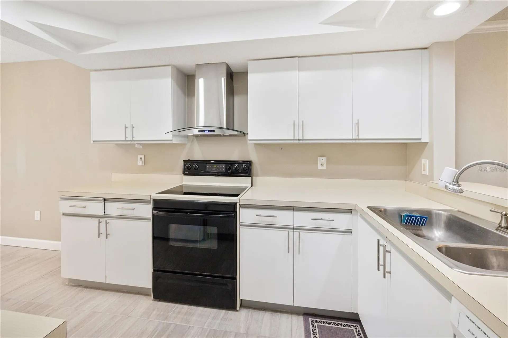 6211 Timber Lake Drive Sarasota FL 34243
