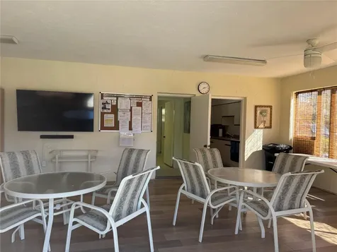 6211 Timber Lake Drive Sarasota FL 34243
