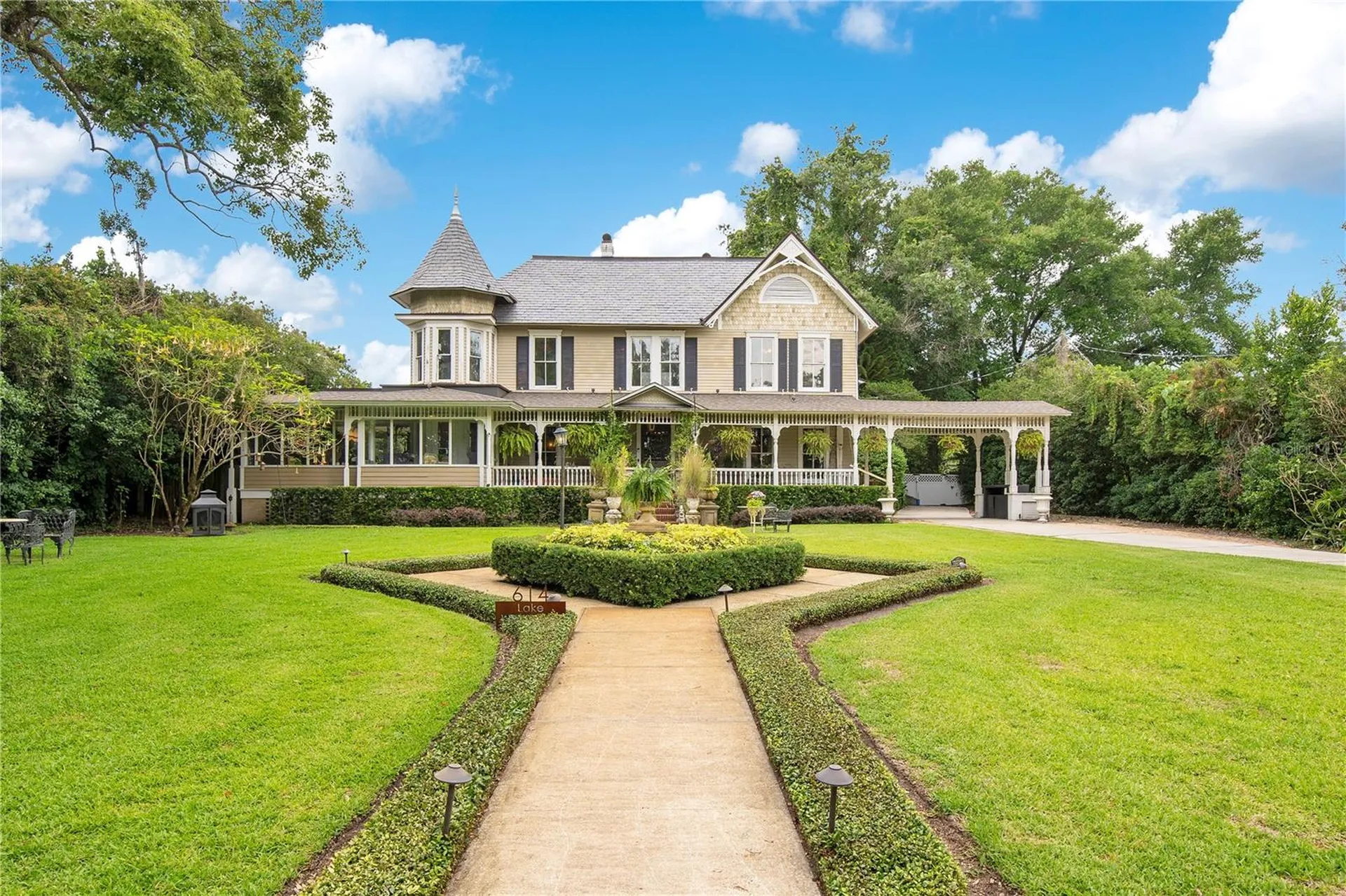 614 Lake Avenue Orlando FL 32801