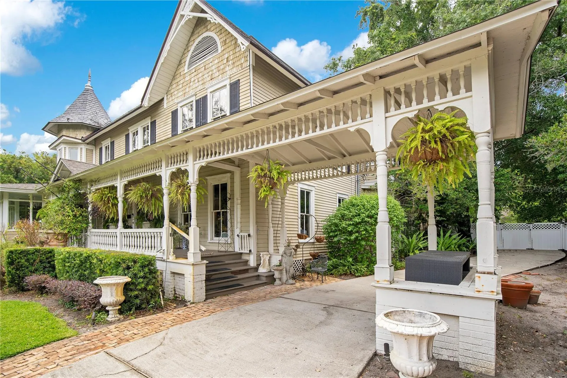 614 Lake Avenue Orlando FL 32801