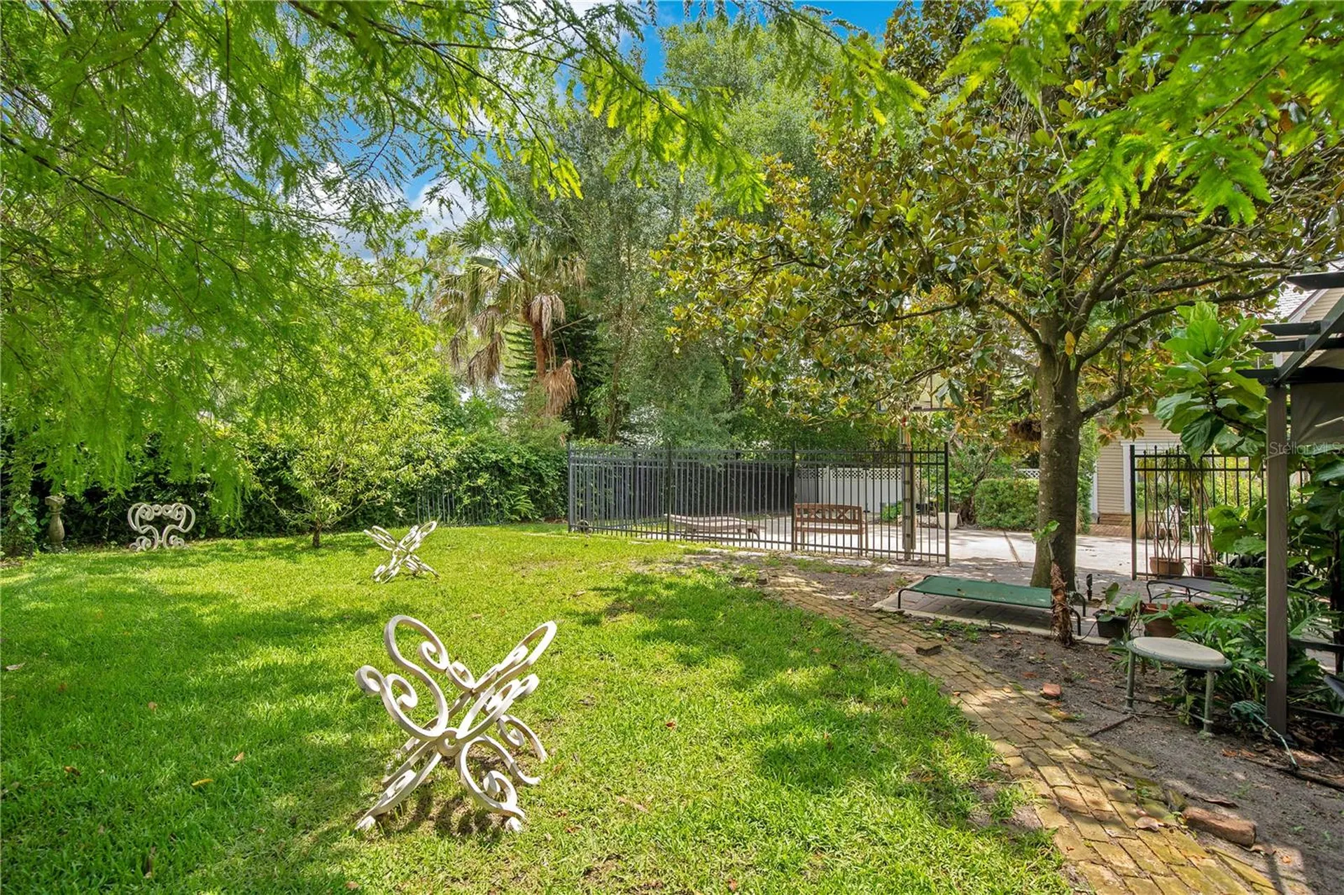 614 Lake Avenue Orlando FL 32801