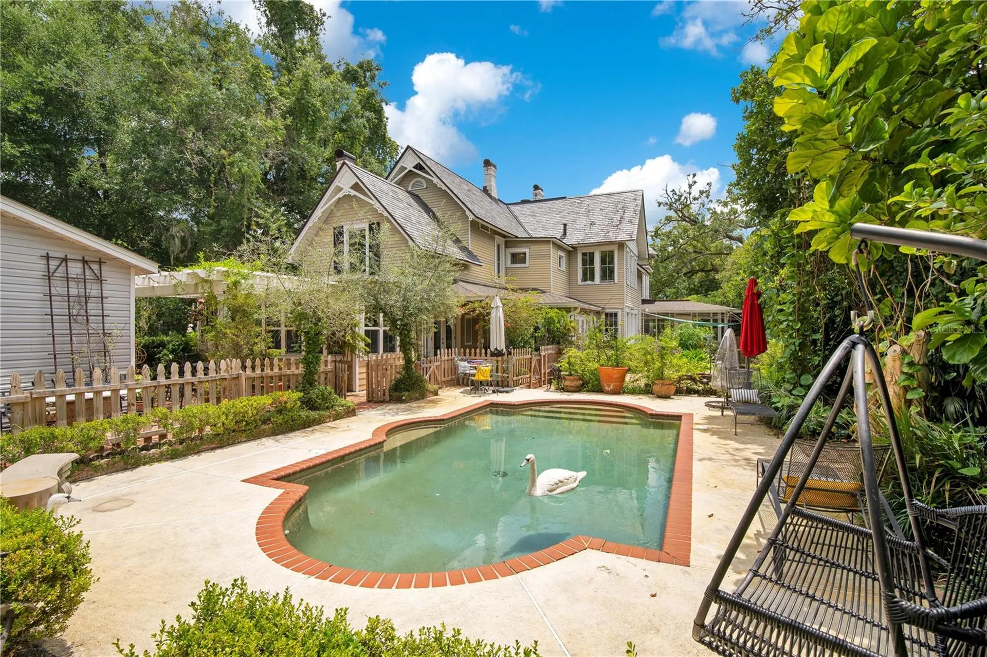 614 Lake Avenue Orlando FL 32801