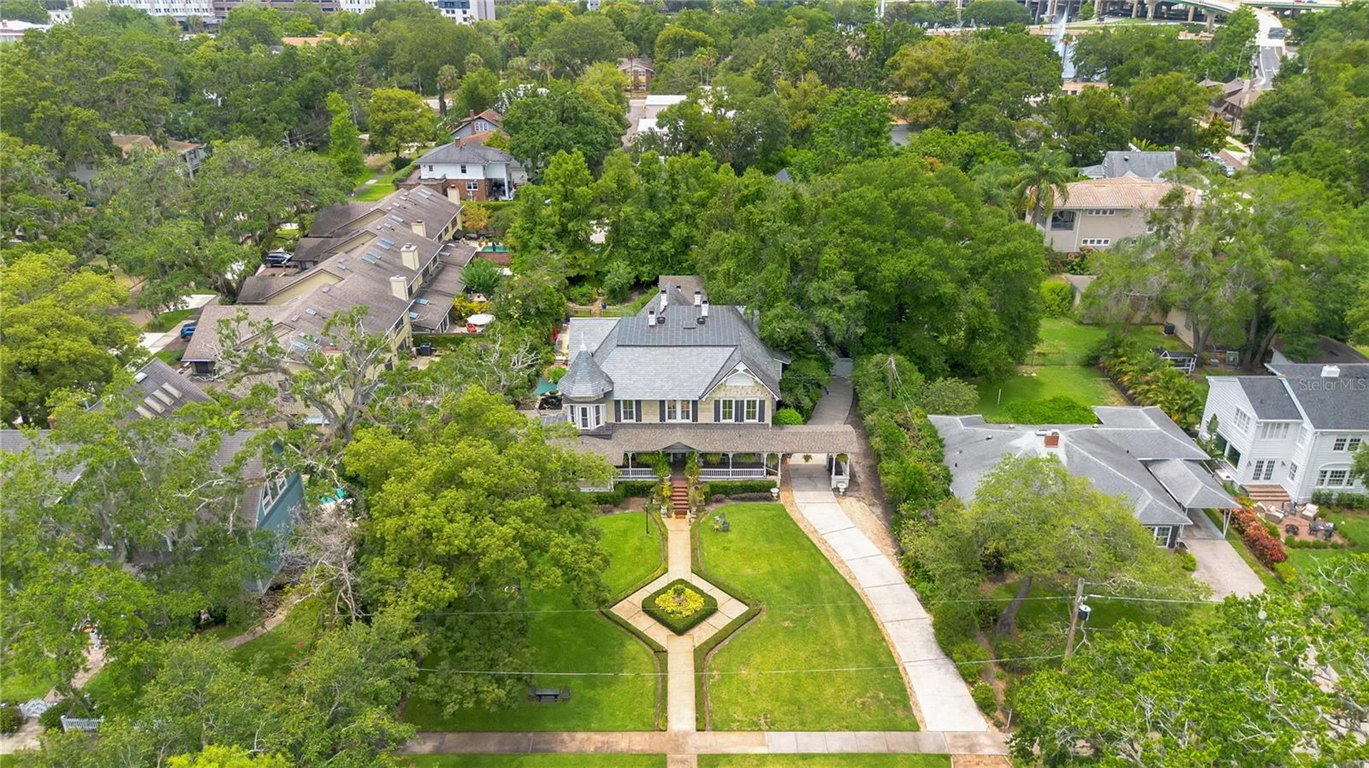 614 Lake Avenue Orlando FL 32801