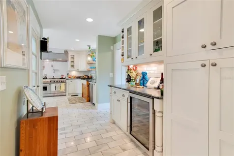 614 Lake Avenue Orlando FL 32801