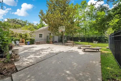 614 Lake Avenue Orlando FL 32801