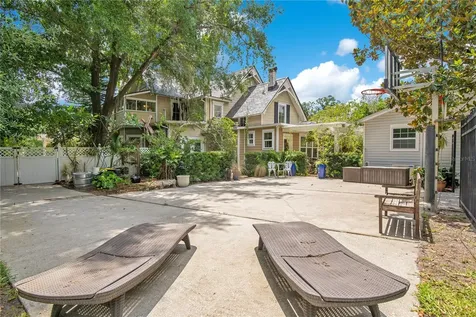 614 Lake Avenue Orlando FL 32801