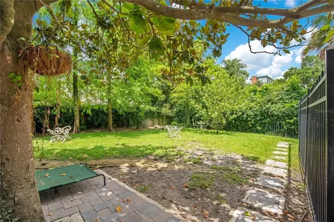 614 Lake Avenue Orlando FL 32801