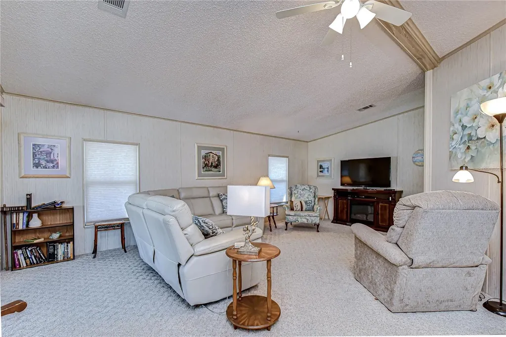 4843 Blanco Drive Zephyrhills FL 33541