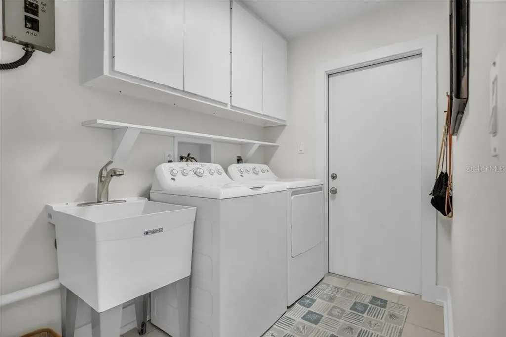1226 Via Tripoli Punta Gorda FL 33950