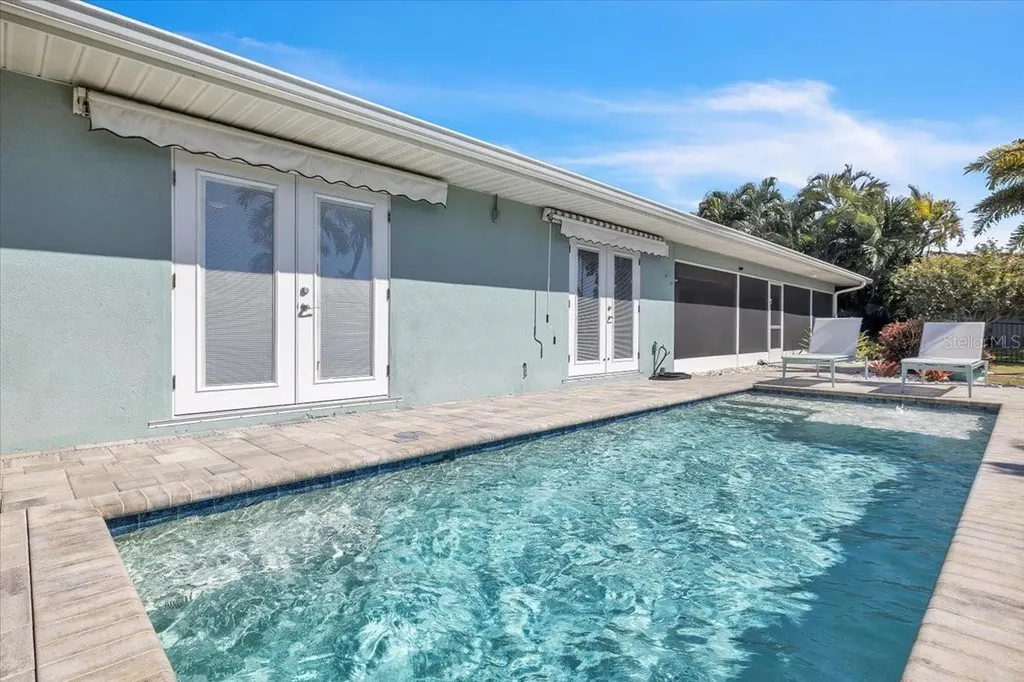 1226 Via Tripoli Punta Gorda FL 33950