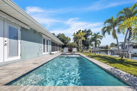 1226 Via Tripoli Punta Gorda FL 33950