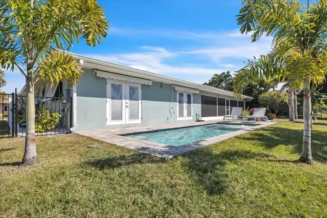 1226 Via Tripoli Punta Gorda FL 33950