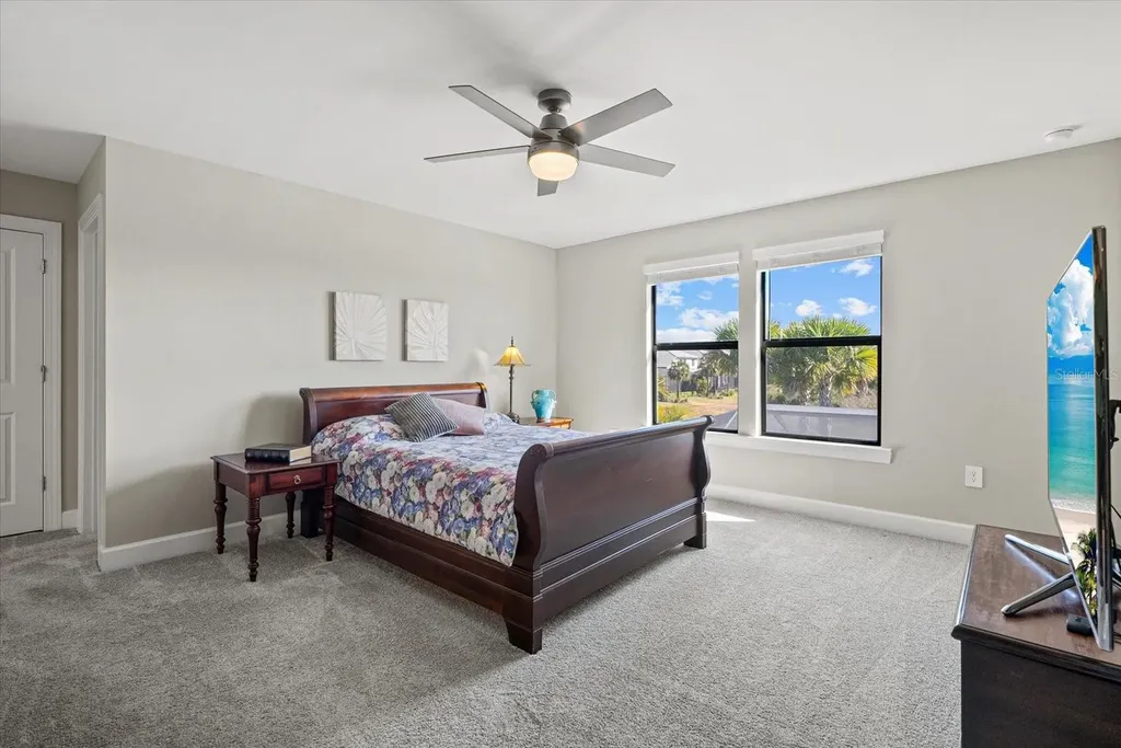 5925 Bluestar Court Lakewood Ranch FL 34211