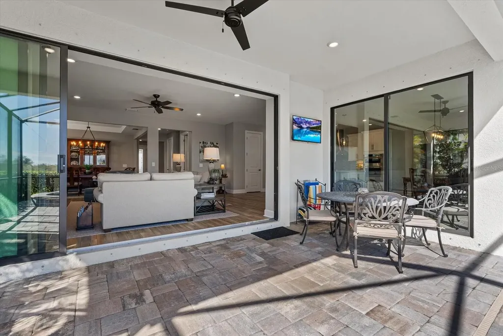 5925 Bluestar Court Lakewood Ranch FL 34211