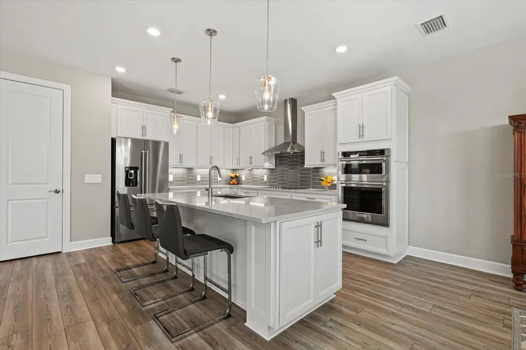 5925 Bluestar Court Lakewood Ranch FL 34211