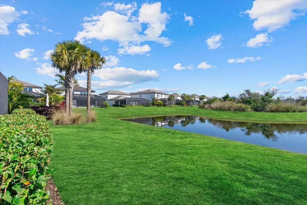5925 Bluestar Court Lakewood Ranch FL 34211