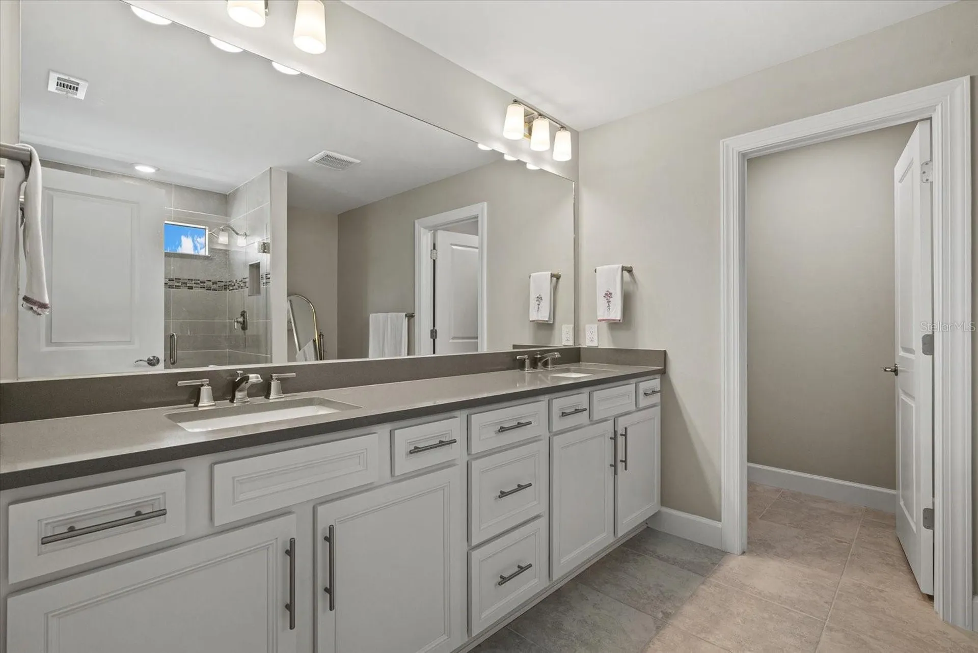 5925 Bluestar Court Lakewood Ranch FL 34211
