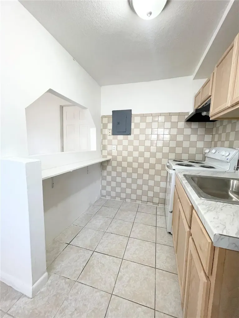 2916 North 16th Street Tampa FL 33605