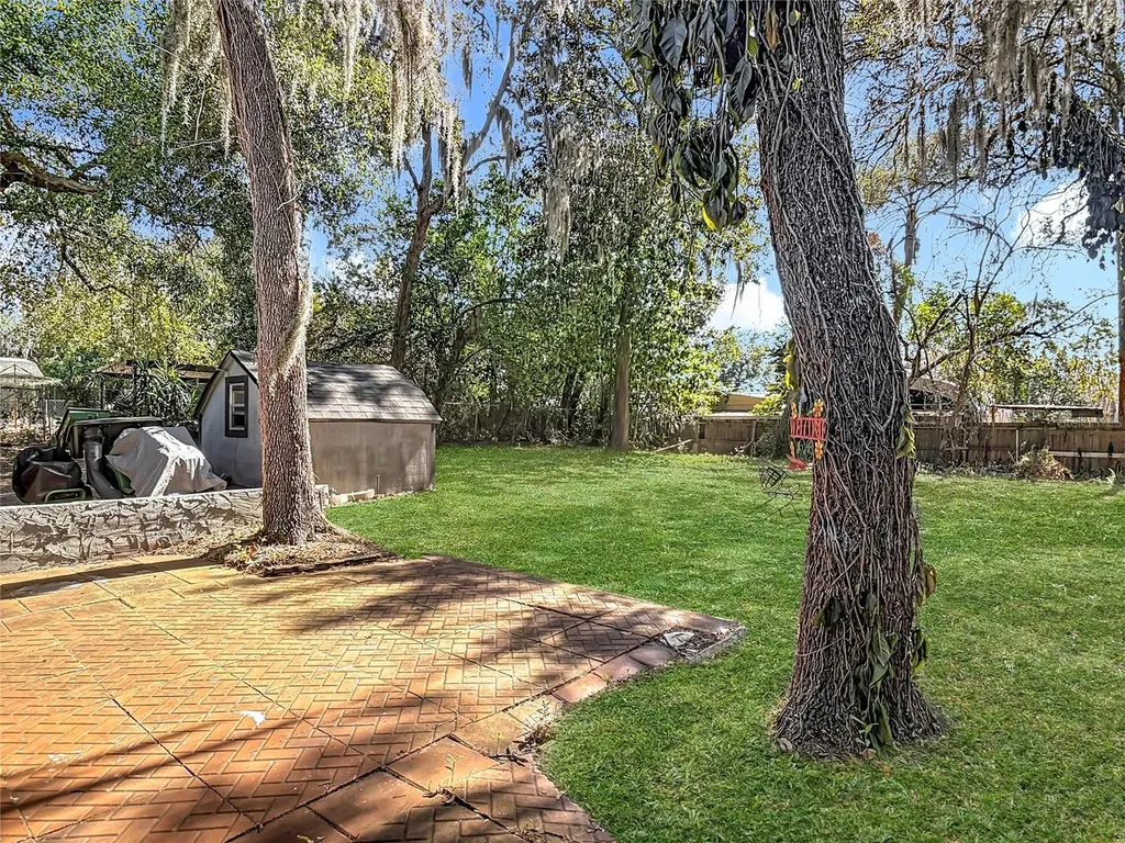 131 E Highbanks Road Debary FL 32713