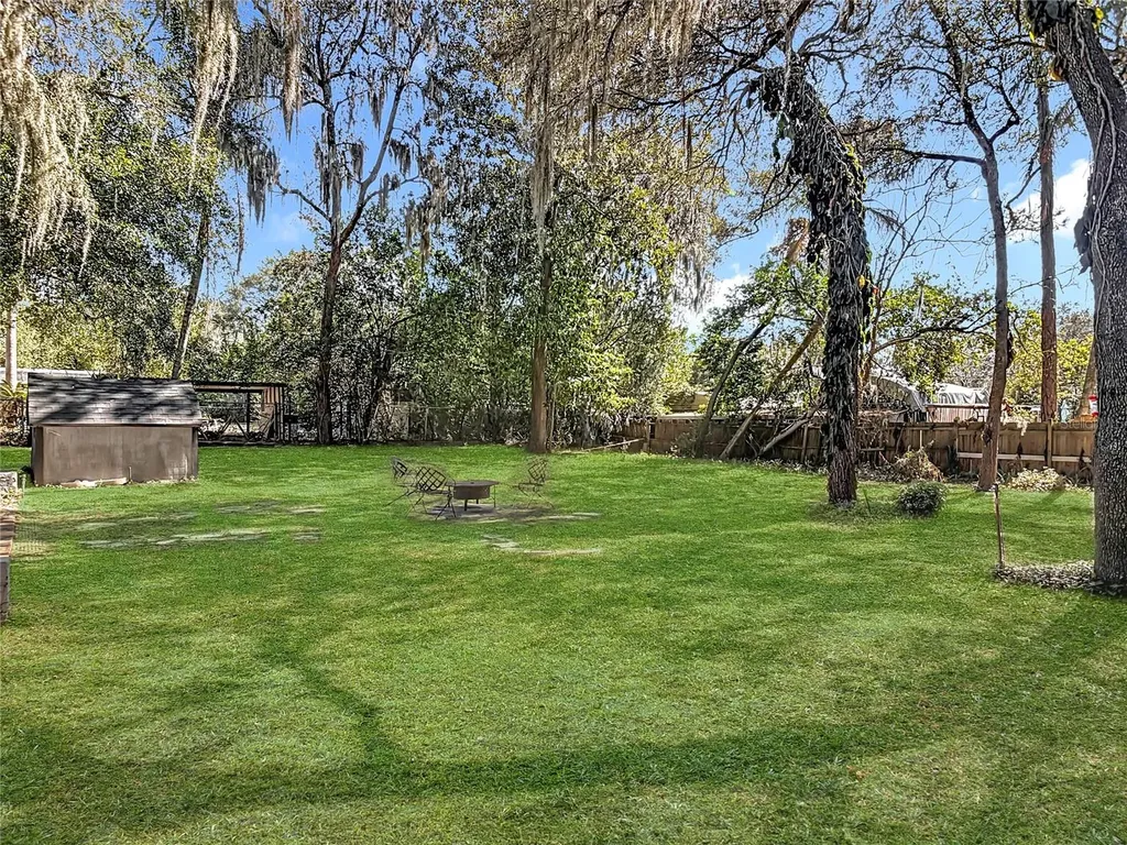 131 E Highbanks Road Debary FL 32713