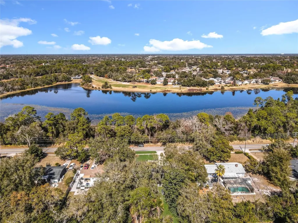 131 E Highbanks Road Debary FL 32713