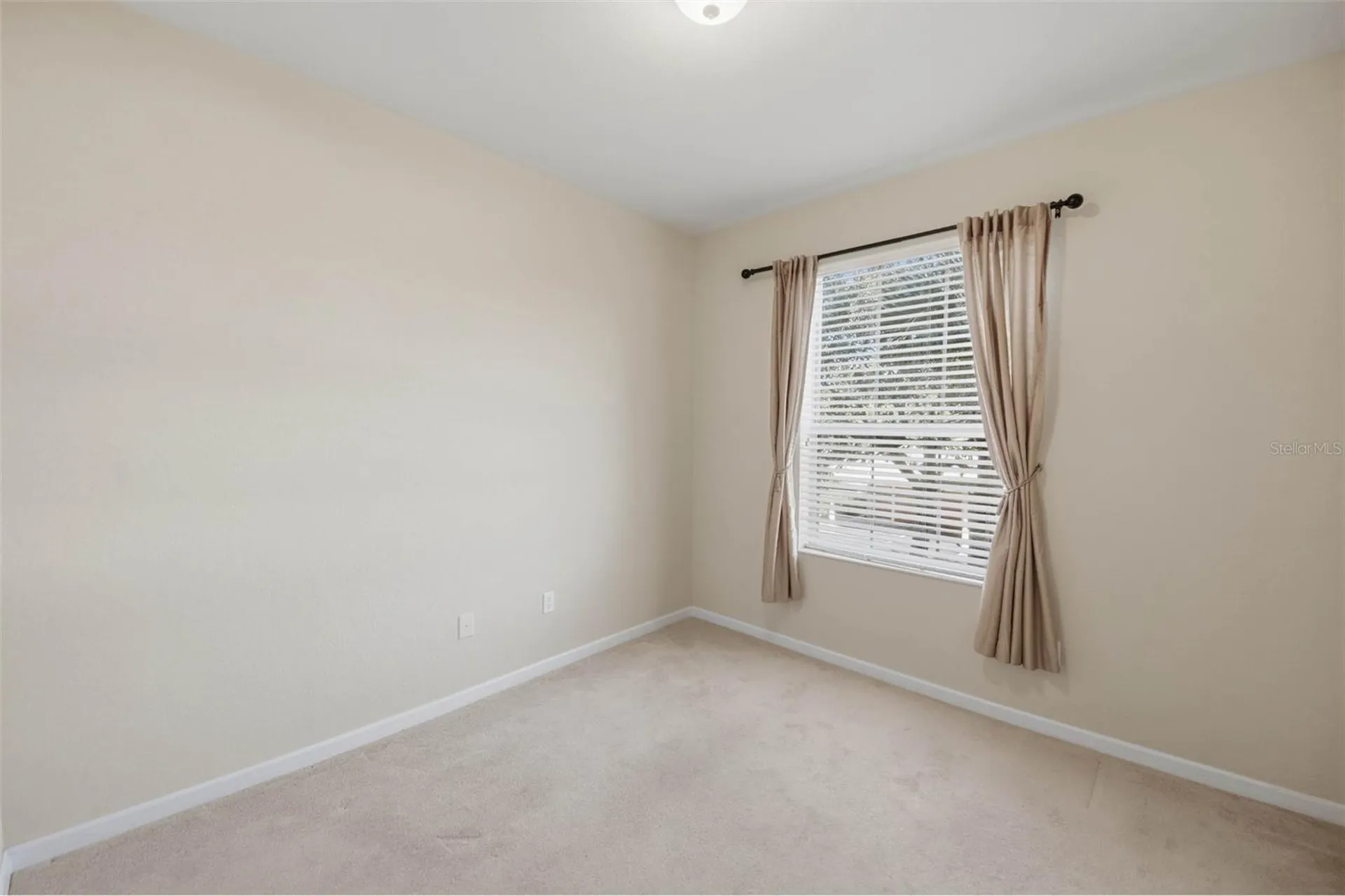 8252 Civita Drive Davenport FL 33896