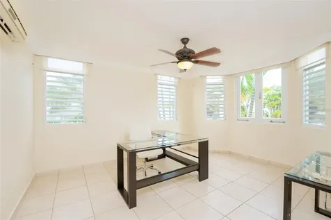 633 Mar De Bering Dorado PR 00646